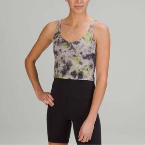Lululemon Woman Tie Dye Crop Top Sports Bra US4 Running Activewear Yoga Running